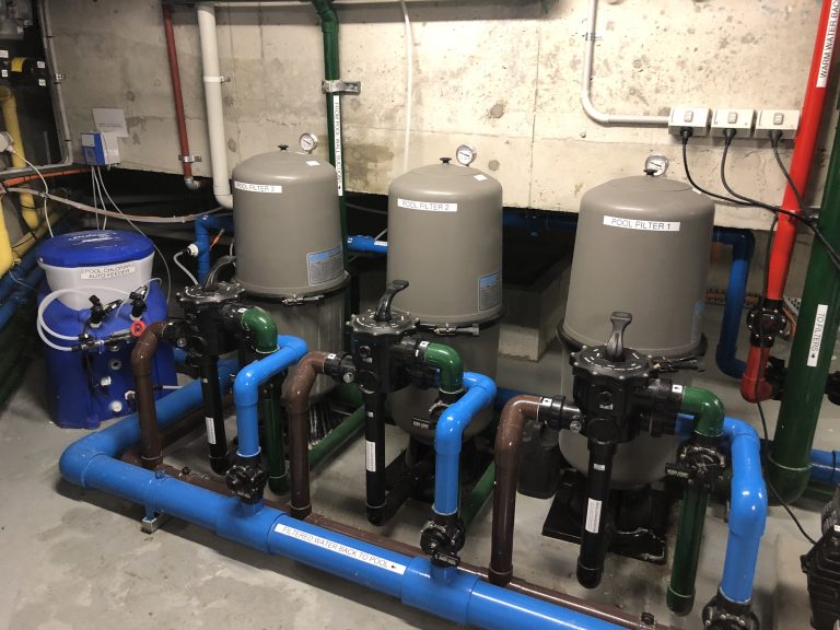 Commercial swimming pool filtration equipment installation