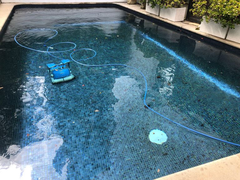 Robotic Pool Cleaner Maintenance Service